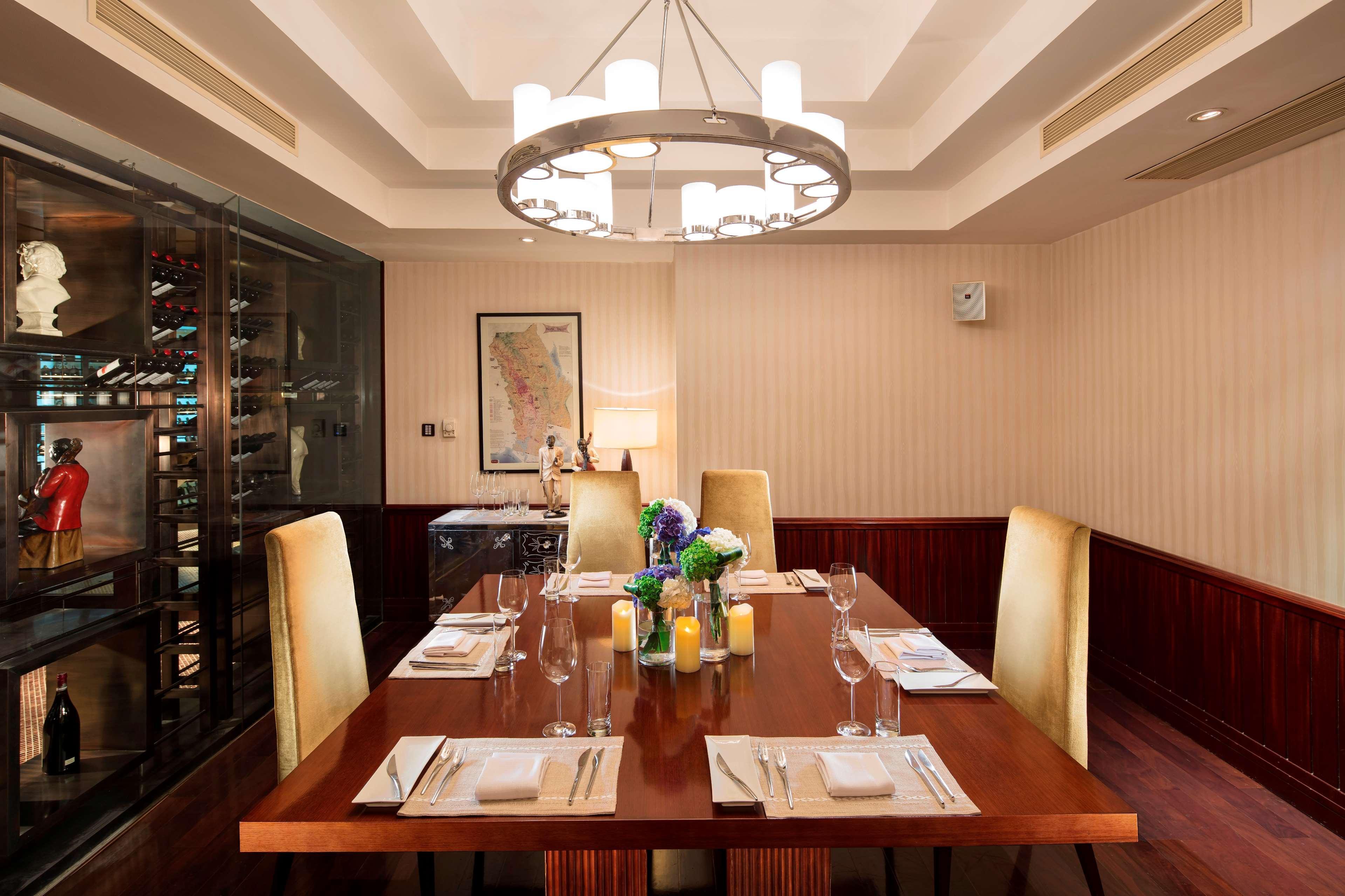 Hilton Hotel 5*